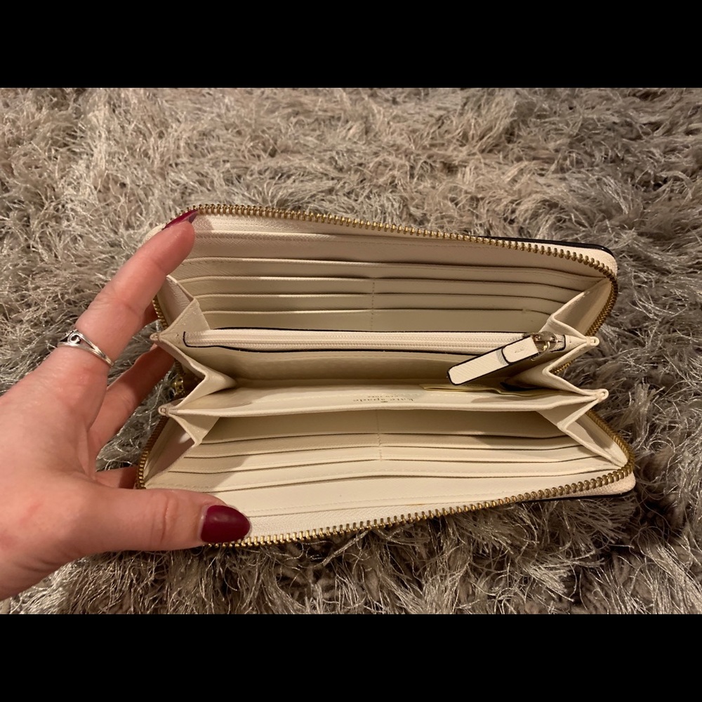 Sweet Cream wallet - Picture 3 of 4